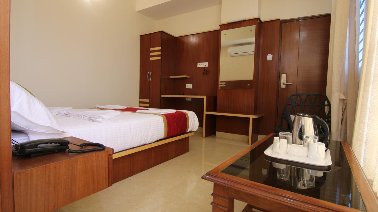 Sri Nandi Comforts Hotel Bangalore Exterior photo